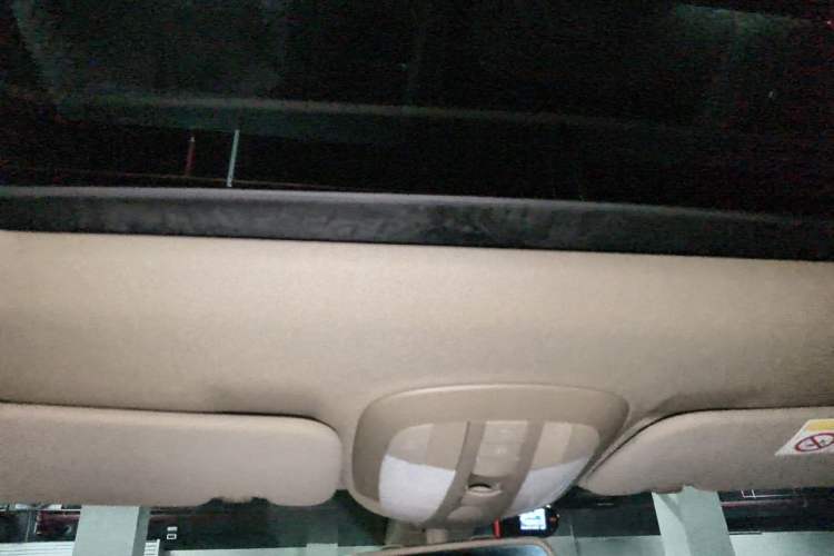 Used Mercedes-Benz R-Class 2014 R 400 4MATIC Business Model Headliner