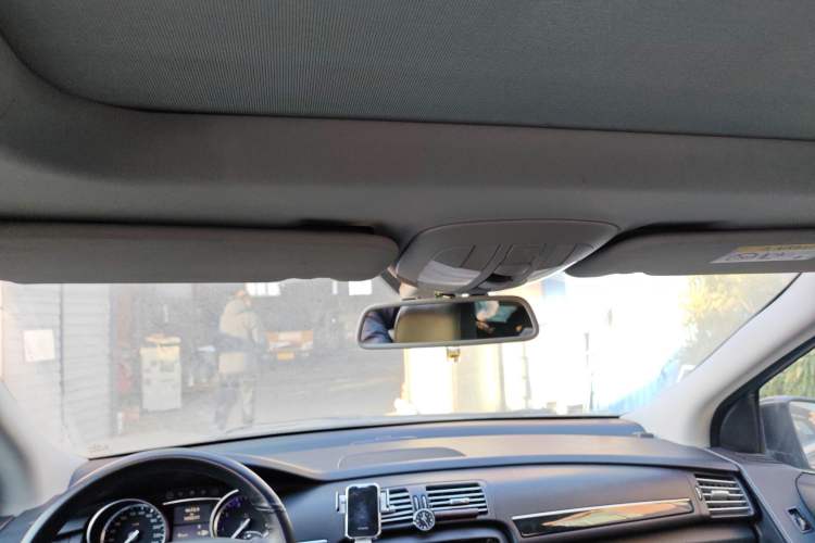 Used Mercedes-Benz R-Class 2014 R 320 4MATIC Luxury Model Headliner