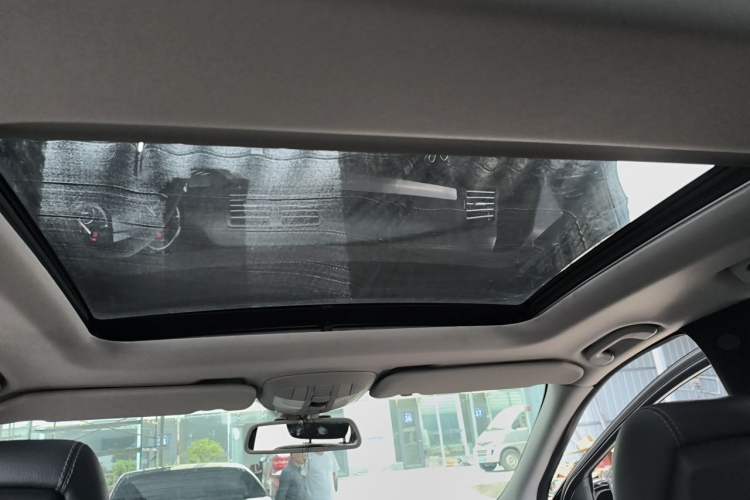 Used Mercedes-Benz R-Class 2014 R 320 4MATIC Business Model Headliner