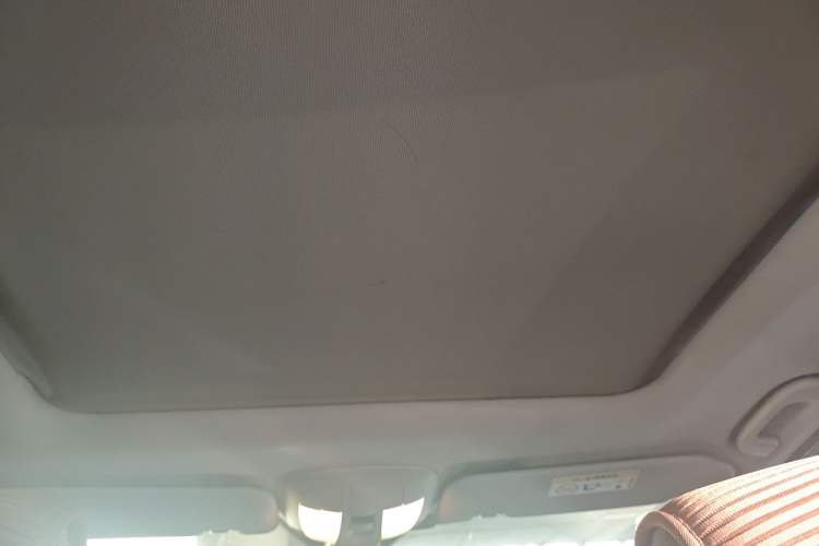 Used Mercedes-Benz R-Class 2014 R 320 4MATIC Business Model Headliner