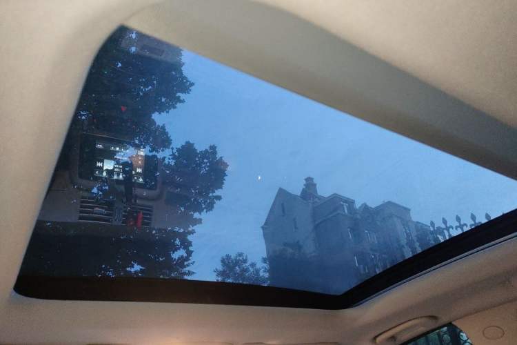Used Mercedes-Benz R-Class 2014 R 320 4MATIC Business Model Headliner