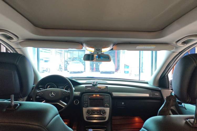 Used Mercedes-Benz R-Class 2014 R 320 4MATIC Business Model Headliner