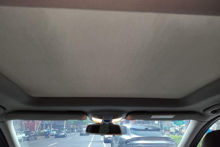 Used Mercedes-Benz R-Class 2014 R 320 4MATIC Business Model Headliner