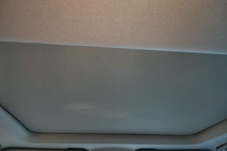 Used Mercedes-Benz R-Class 2014 R 320 4MATIC Luxury Model Headliner