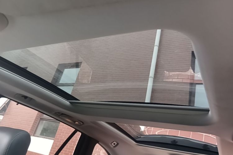 Used Mercedes-Benz R-Class 2014 R 320 4MATIC Business Model Headliner