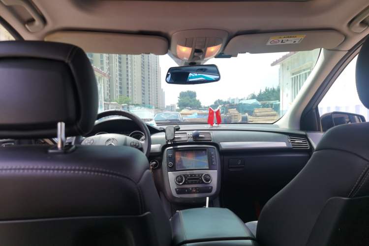 Used Mercedes-Benz R-Class 2014 R 320 4MATIC Luxury Model Headliner