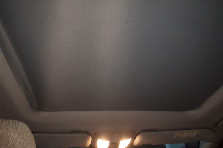 Used Mercedes-Benz R-Class 2014 R 320 4MATIC Business Model Headliner