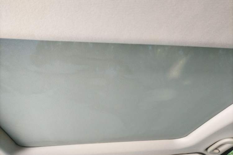 Used Mercedes-Benz R-Class 2014 R 320 4MATIC Luxury Model Headliner