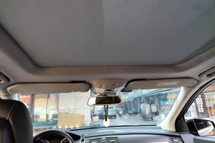 Used Mercedes-Benz R-Class 2014 R 320 4MATIC Business Model Headliner