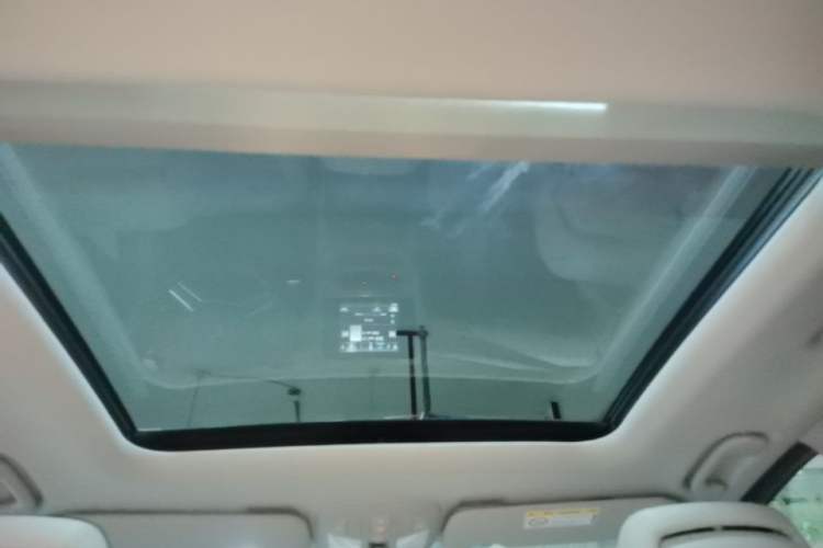 Used Mercedes-Benz R-Class 2014 R 320 4MATIC Business Model Headliner