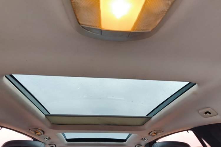 Used Mercedes-Benz R-Class 2014 R 320 4MATIC Business Model Headliner