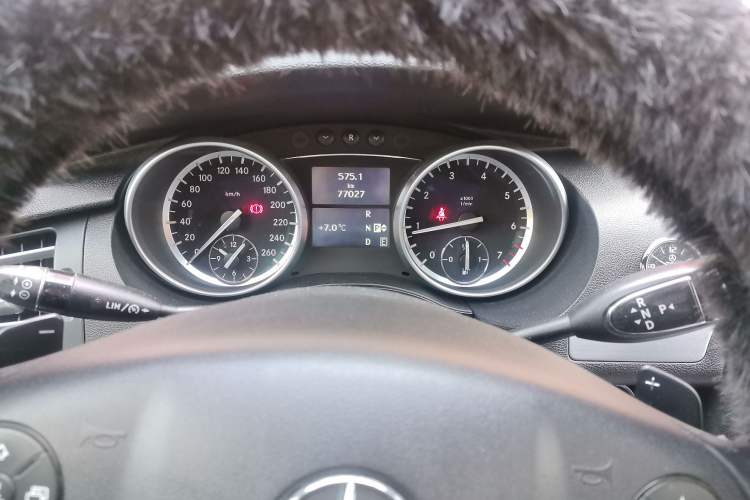 Used Mercedes-Benz R-Class 2014 R 320 4MATIC Business Model Instrument Cluster