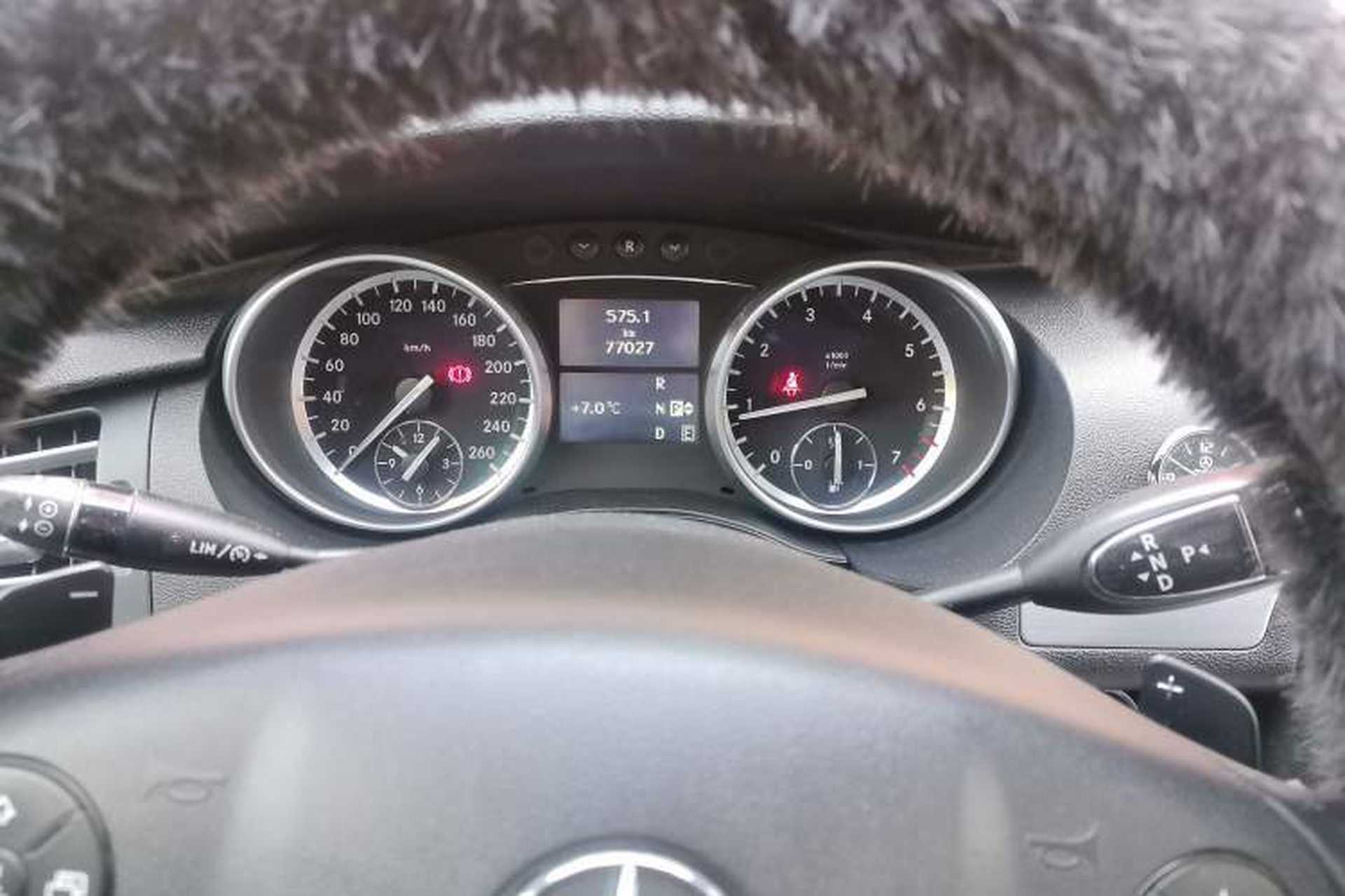Used Mercedes-Benz R-Class 2014 R 320 4MATIC Business Model Instrument Cluster