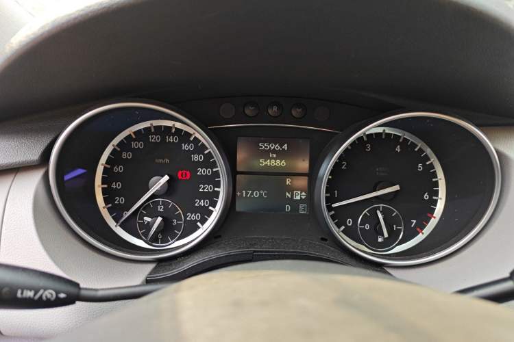 Used Mercedes-Benz R-Class 2014 R 320 4MATIC Business Model Instrument Cluster