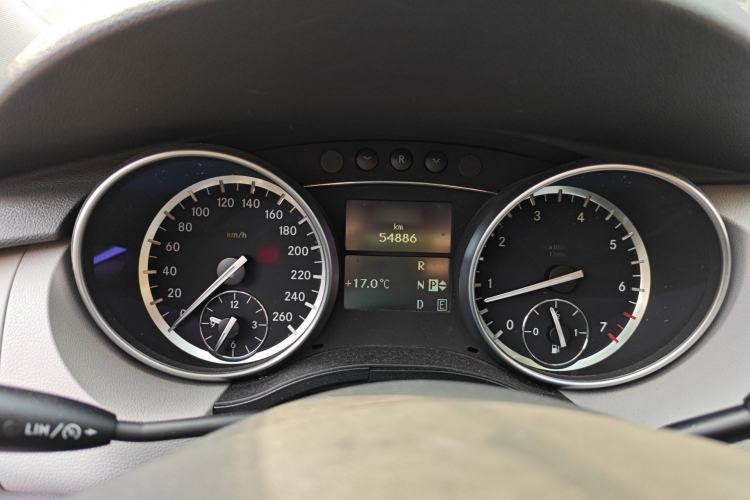 Used Mercedes-Benz R-Class 2014 R 320 4MATIC Business Model Instrument Cluster