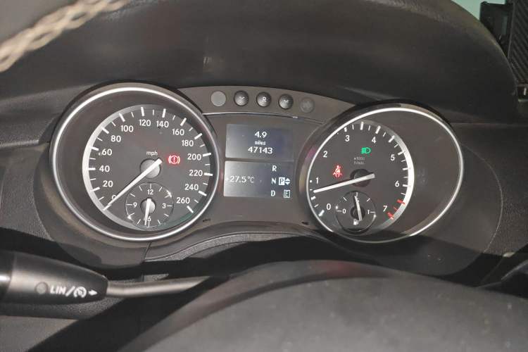 Used Mercedes-Benz R-Class 2014 R 320 4MATIC Business Model Instrument Cluster