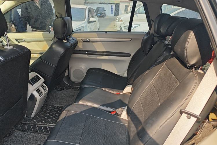 Used Mercedes-Benz R-Class 2014 R 320 4MATIC Business Model Interior 4