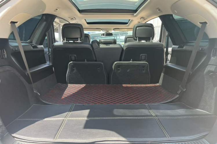 Used Mercedes-Benz R-Class 2014 R 320 4MATIC Business Model Interior 6