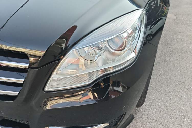 Used Mercedes-Benz R-Class 2014 R 320 4MATIC Business Model Left Front Headlight