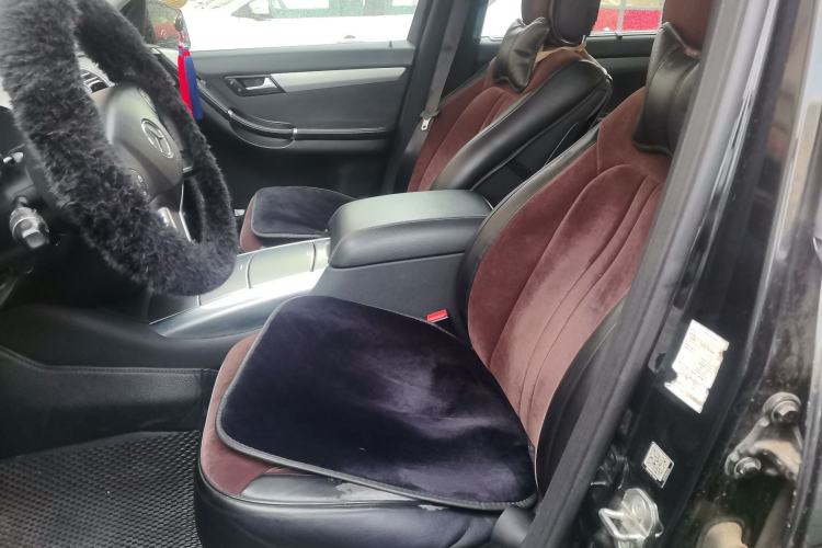 Used Mercedes-Benz R-Class 2014 R 320 4MATIC Business Model Left Front Seat