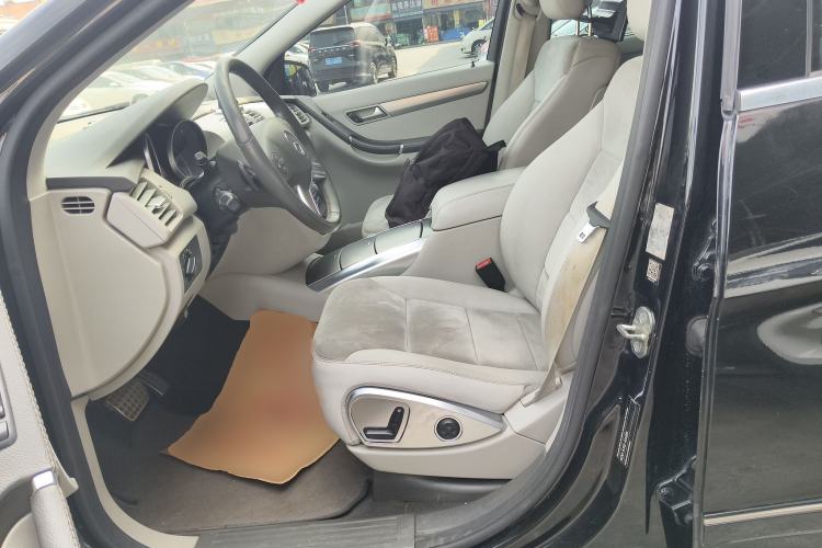 Used Mercedes-Benz R-Class 2014 R 320 4MATIC Business Model Left Front Seat