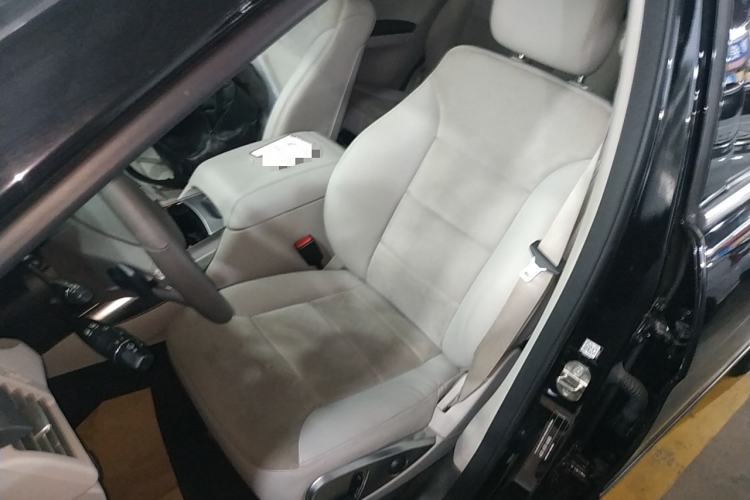 Used Mercedes-Benz R-Class 2014 R 320 4MATIC Business Model Left Front Seat