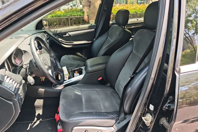Used Mercedes-Benz R-Class 2014 R 320 4MATIC Business Model Left Front Seat