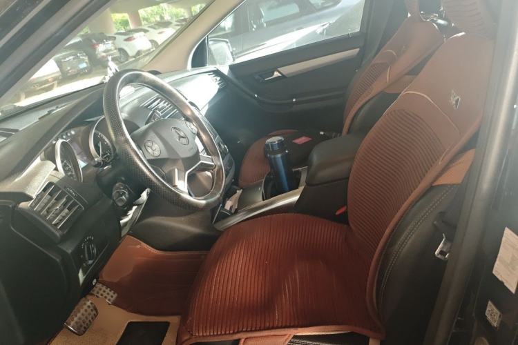Used Mercedes-Benz R-Class 2014 R 320 4MATIC Business Model Left Front Seat