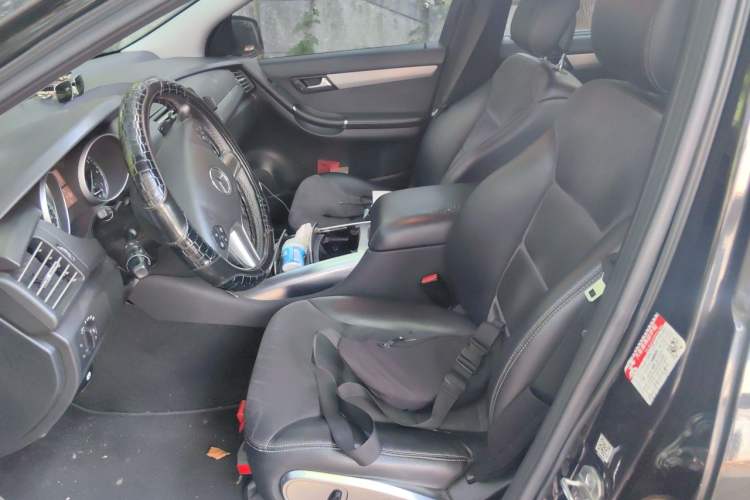 Used Mercedes-Benz R-Class 2014 R 320 4MATIC Luxury Model Left Front Seat