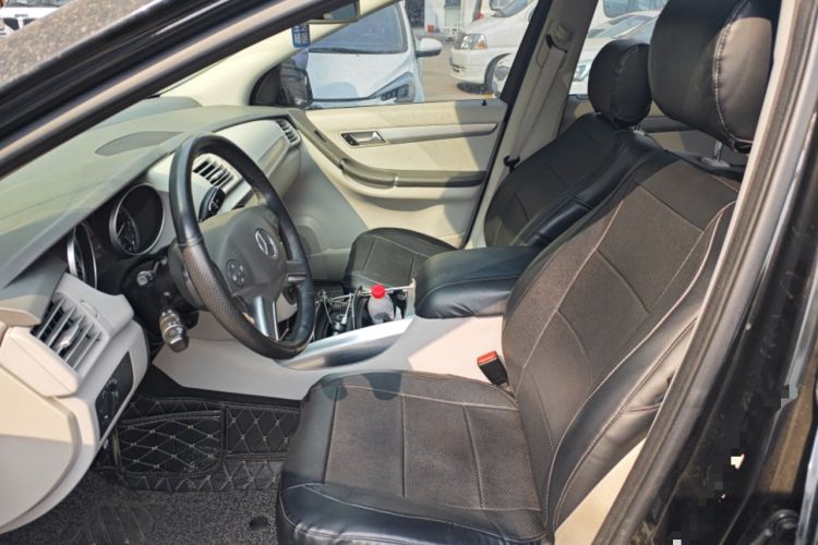 Used Mercedes-Benz R-Class 2014 R 320 4MATIC Business Model Left Front Seat