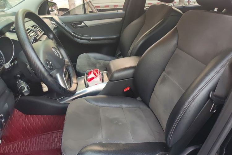 Used Mercedes-Benz R-Class 2014 R 320 4MATIC Business Model Left Front Seat