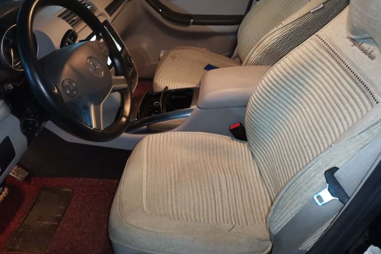 Used Mercedes-Benz R-Class 2014 R 320 4MATIC Business Model Left Front Seat