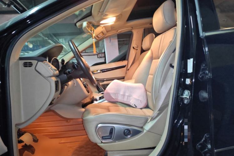 Used Mercedes-Benz R-Class 2014 R 400 4MATIC Business Model Left Front Seat