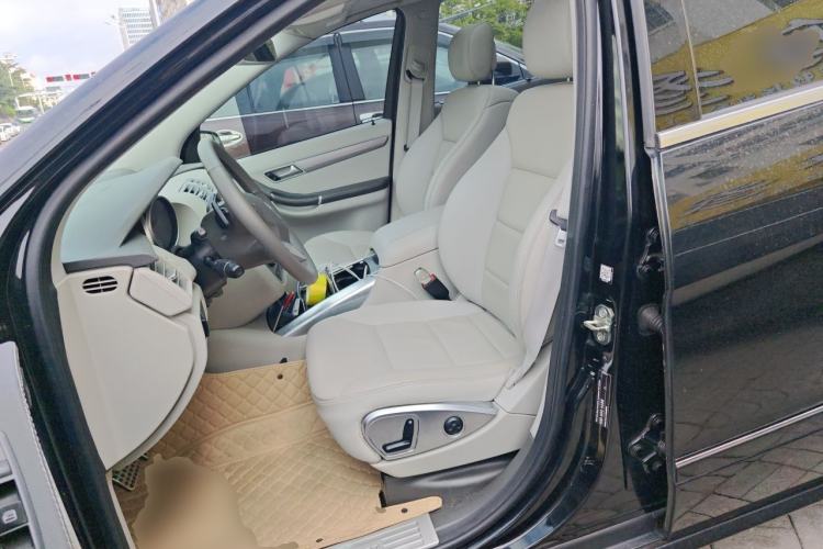 Used Mercedes-Benz R-Class 2014 R 320 4MATIC Business Model Left Front Seat