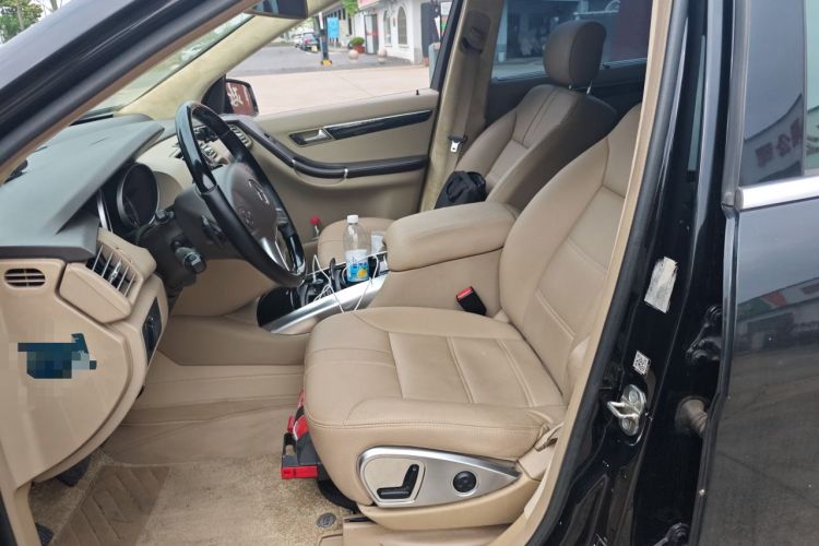 Used Mercedes-Benz R-Class 2014 R 400 4MATIC Business Model Left Front Seat