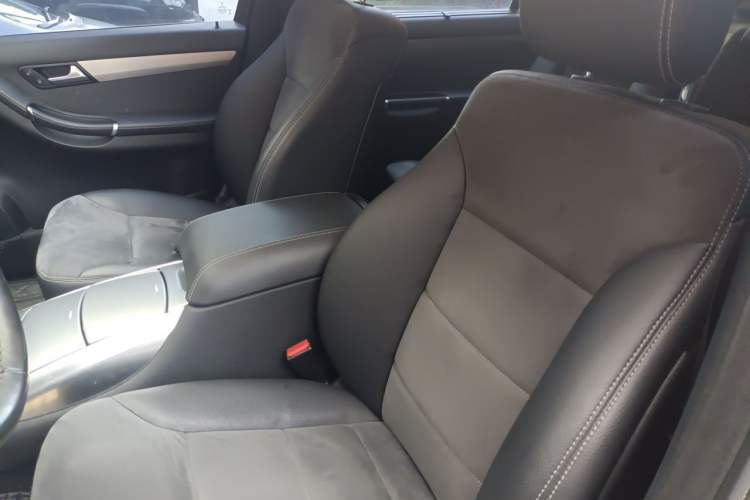 Used Mercedes-Benz R-Class 2014 R 320 4MATIC Business Model Left Front Seat