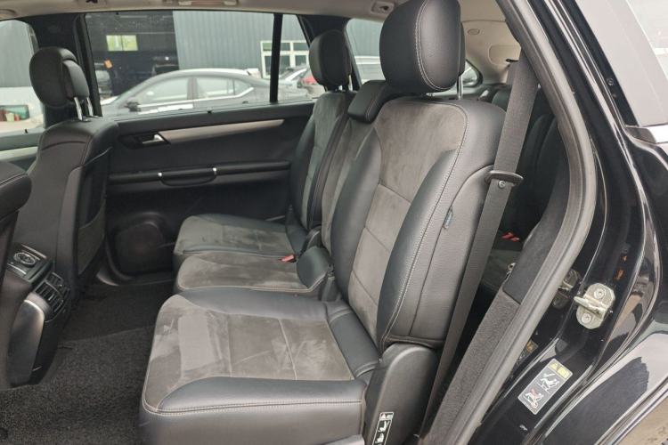 Used Mercedes-Benz R-Class 2014 R 320 4MATIC Business Model Left Rear Seat