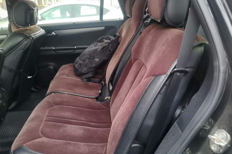 Used Mercedes-Benz R-Class 2014 R 320 4MATIC Business Model Left Rear Seat