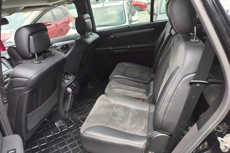Used Mercedes-Benz R-Class 2014 R 320 4MATIC Business Model Left Rear Seat