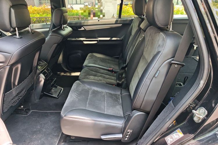 Used Mercedes-Benz R-Class 2014 R 320 4MATIC Business Model Left Rear Seat