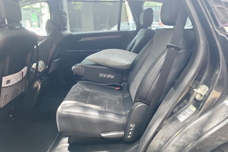 Used Mercedes-Benz R-Class 2014 R 320 4MATIC Business Model Left Rear Seat