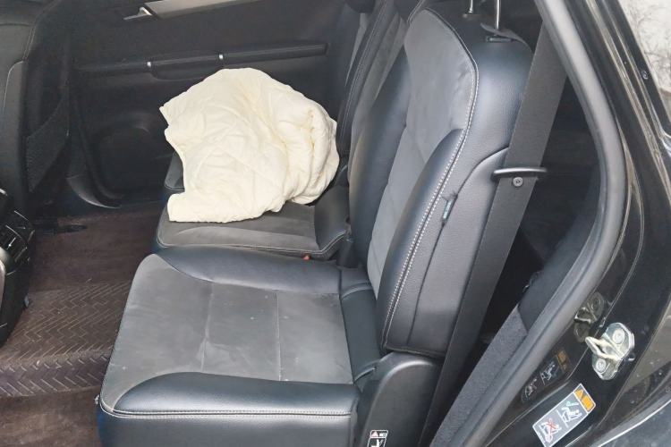 Used Mercedes-Benz R-Class 2014 R 320 4MATIC Business Model Left Rear Seat