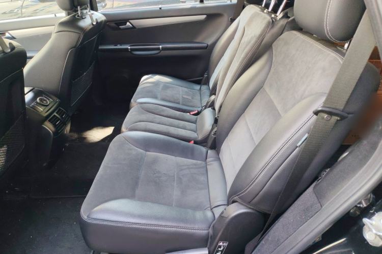 Used Mercedes-Benz R-Class 2014 R 320 4MATIC Business Model Left Rear Seat