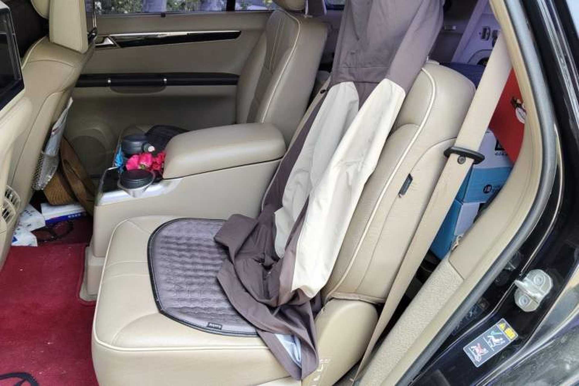 Used Mercedes-Benz R-Class 2014 R 400 4MATIC Business Model Left Rear Seat