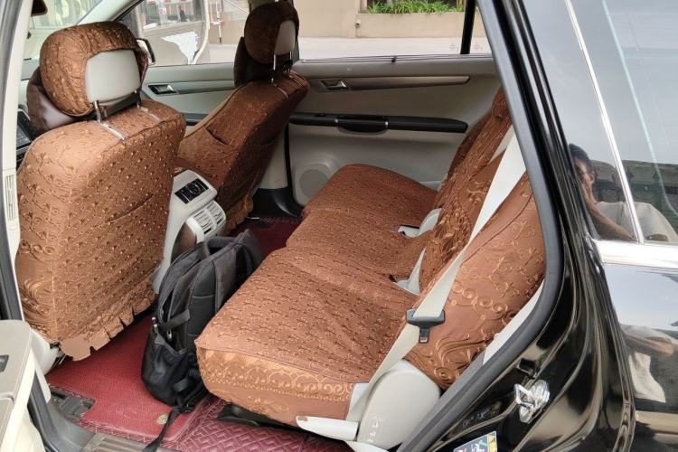Used Mercedes-Benz R-Class 2014 R 320 4MATIC Luxury Model Left Rear Seat