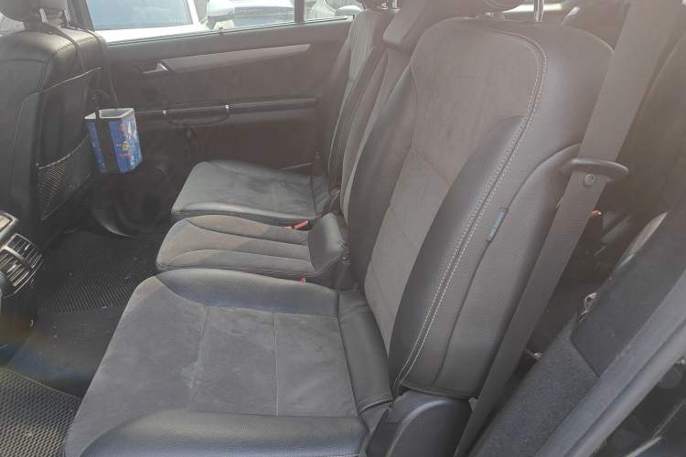 Used Mercedes-Benz R-Class 2014 R 320 4MATIC Business Model Left Rear Seat