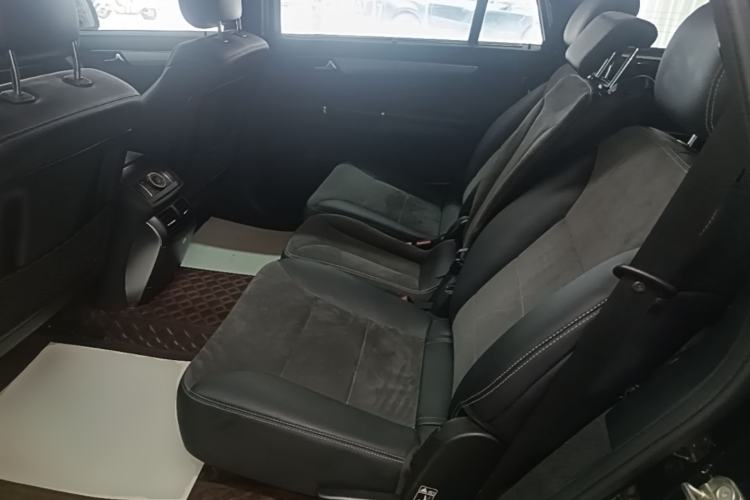 Used Mercedes-Benz R-Class 2014 R 320 4MATIC Business Model Left Rear Seat
