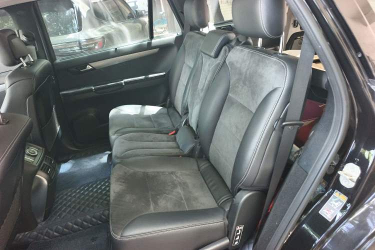 Used Mercedes-Benz R-Class 2014 R 320 4MATIC Business Model Left Rear Seat