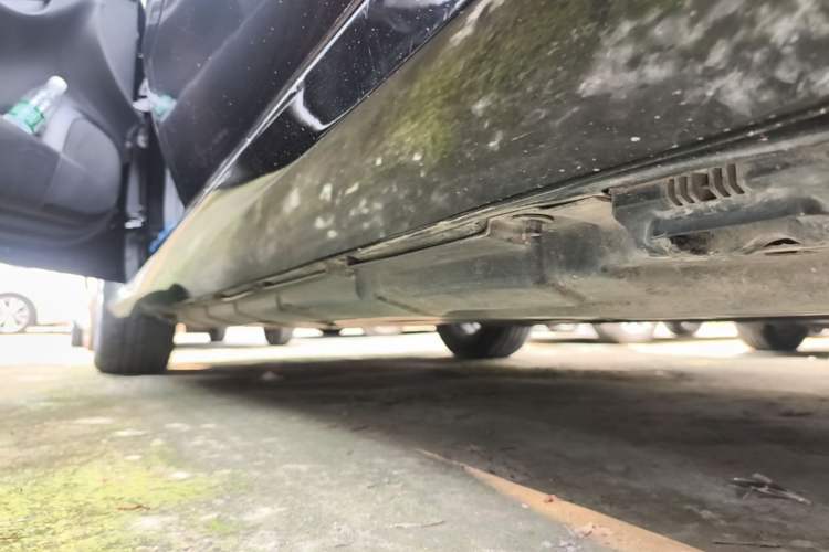 Used Mercedes-Benz R-Class 2014 R 320 4MATIC Business Model Left Side Sill