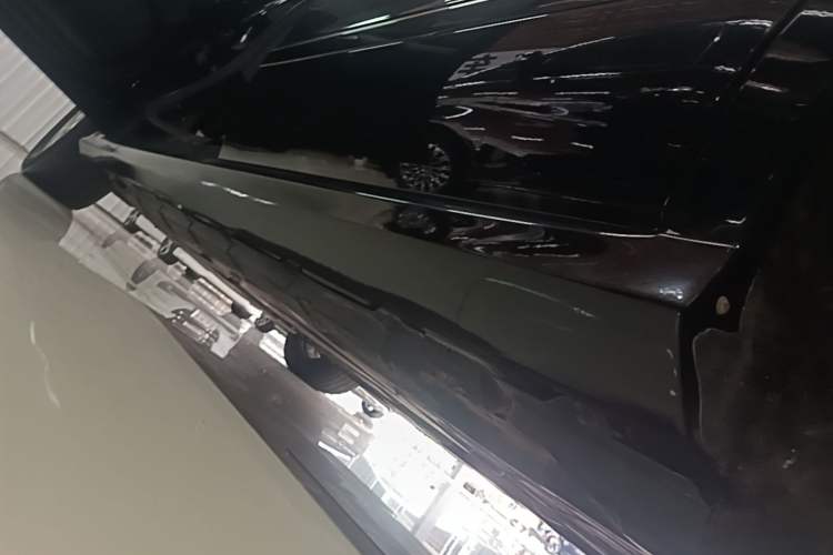 Used Mercedes-Benz R-Class 2014 R 320 4MATIC Business Model Left Side Sill
